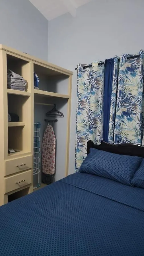 Budget Pleazer Apartments St. George's